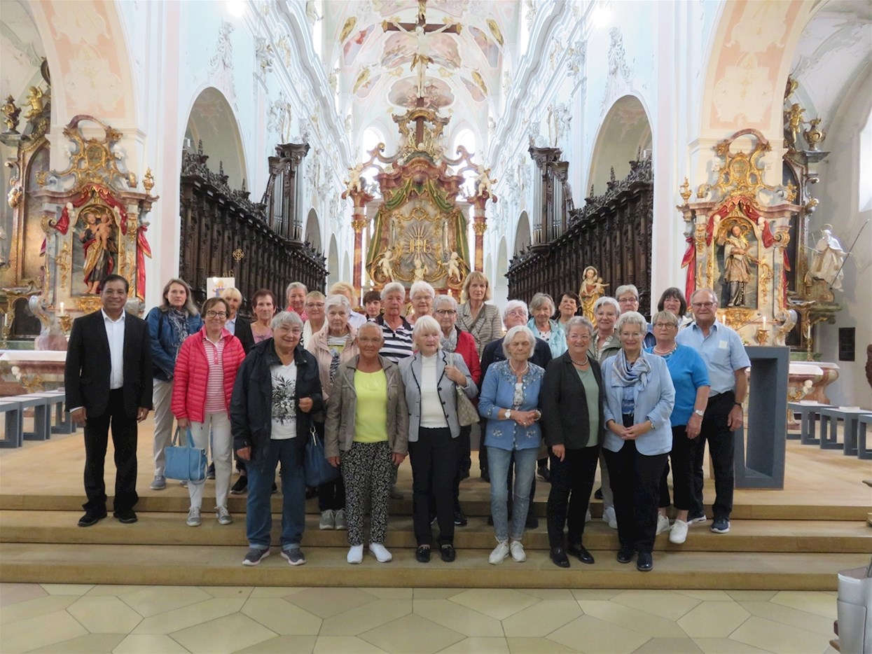 Gruppenbild-Pfarreiwallfahrt-2022.jpg