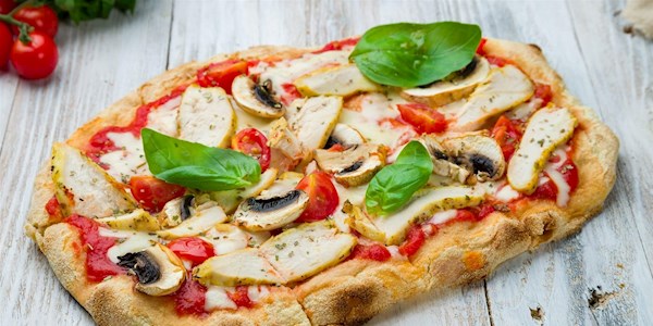 Pinsa-romana-la-tomate-la-mozzarella-et-aux-champignons.jpg