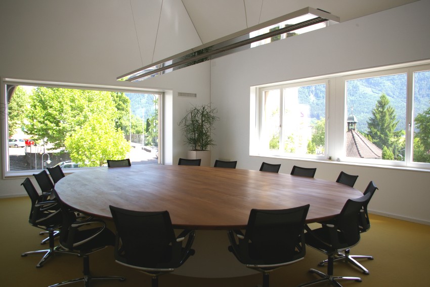 Gemeinderat_Sitzungsraum.jpg